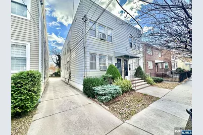 84 Magnolia Street 2R #2R, Belleville, NJ 07109 - Photo 1