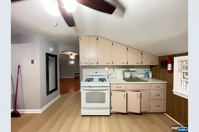 50 Ridge Road 2 #2, Lyndhurst Township, NJ 07071 - Photo 5