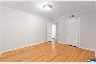 5 Washington Avenue, Cliffside Park, NJ 07010 - Photo 7