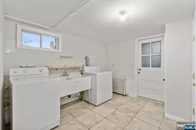 5 Washington Avenue, Cliffside Park, NJ 07010 - Photo 29