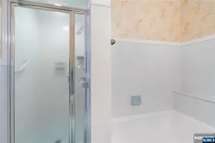 15 Edgewater Rd, Cliffside Park, NJ 07010 - Photo 25