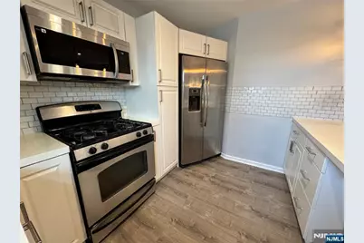 717 1st Street 1 #1, Lyndhurst Township, NJ 07071 - Photo 3