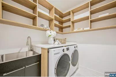 121 Circle Drive, Paramus, NJ 07652 - Photo 39