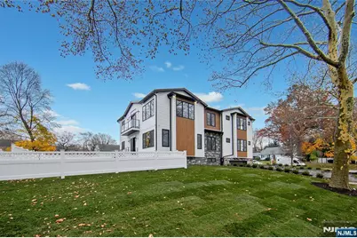 121 Circle Drive, Paramus, NJ 07652 - Photo 49