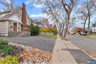 23 Grand Avenue 2nd Floor #2nd Floor, Ridgefield Park, NJ 07660 - Photo 3