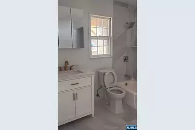 671 Midland Avenue 5A #5A, Garfield, NJ 07026 - Photo 3