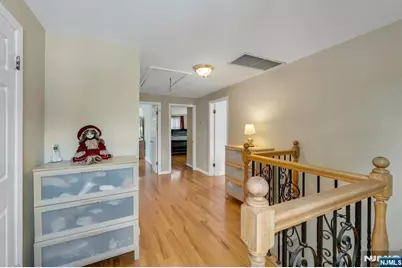 232 W Midland Avenue, Paramus, NJ 07652 - Photo 23