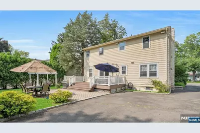 232 W Midland Avenue, Paramus, NJ 07652 - Photo 41