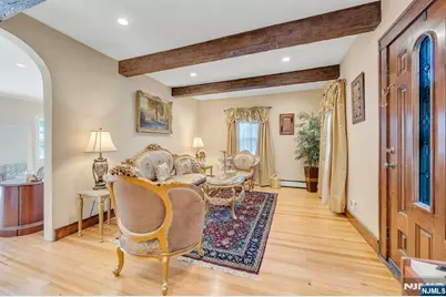 232 W Midland Avenue, Paramus, NJ 07652 - Photo 5