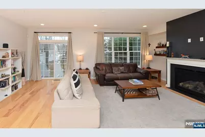 30 Masterson Court, Waldwick, NJ 07463 - Photo 11