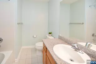 30 Masterson Ct, Waldwick, NJ 07463 - Photo 21