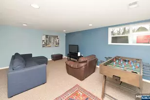 30 Masterson Ct, Waldwick, NJ 07463 - Photo 25