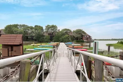 224 Sandcastle Key 224 #224, Secaucus, NJ 07094 - Photo 15