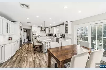 27 Pine Hill Road, Old Tappan, NJ 07675 - Photo 9