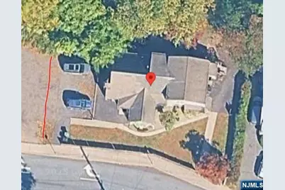 325 New Bridge Road, Bergenfield, NJ 07621 - Photo 49