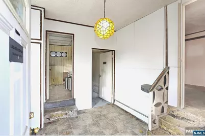 325 New Bridge Road, Bergenfield, NJ 07621 - Photo 37