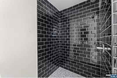 585 McChesney Street, Orange, NJ 07050 - Photo 19