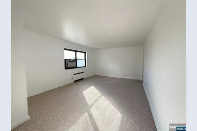 3031 Edwin 5C #5C, Fort Lee, NJ 07024 - Photo 9