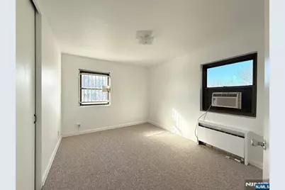 3031 Edwin 5C #5C, Fort Lee, NJ 07024 - Photo 17