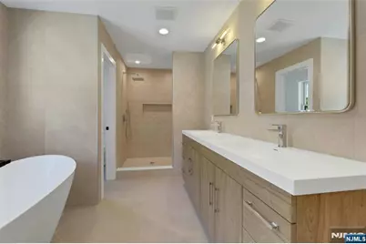 103 Hallberg Avenue, Bergenfield, NJ 07621 - Photo 11