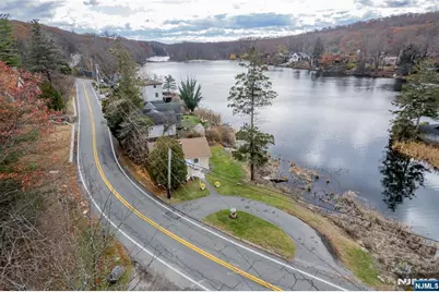 213 Otterhole Road, West Milford, NJ 07480 - Photo 25