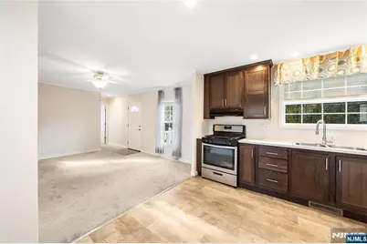 225 Albert Street, Lodi, NJ 07644 - Photo 13