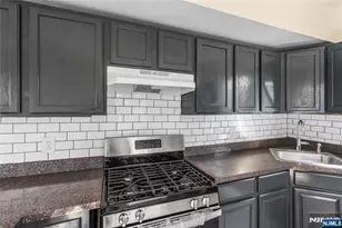 76 17th St, East Orange, NJ 07017 - Photo 7