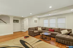 425 Beatrice St, Teaneck Township, NJ 07666 - Photo 5