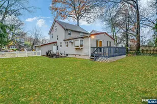 425 Beatrice St, Teaneck Township, NJ 07666 - Photo 25