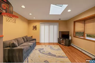 425 Beatrice Street, Teaneck Township, NJ 07666 - Photo 11