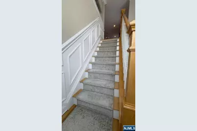 1002 Whitney Lane, Allendale, NJ 07401 - Photo 13