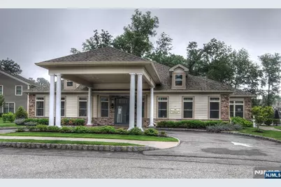 1002 Whitney Lane, Allendale, NJ 07401 - Photo 23