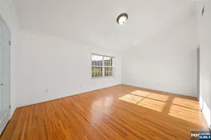 29 Prospect St, Palisades Park, NJ 07650 - Photo 15