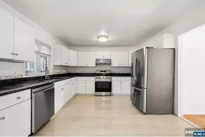 29 Prospect Street, Palisades Park, NJ 07650 - Photo 11