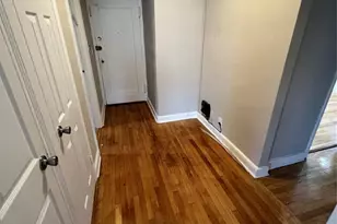 118 Ayers Ct, Teaneck Township, NJ 07666 - Photo 9