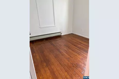 23 Barrington Avenue, Clifton, NJ 07011 - Photo 13