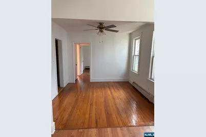 23 Barrington Avenue, Clifton, NJ 07011 - Photo 11