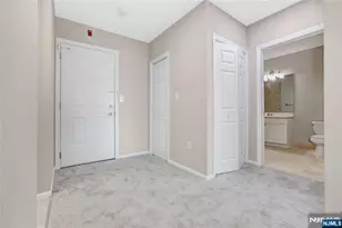 905 River Road 310, Edgewater, NJ 07020 - Photo 9