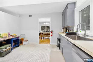 55 Hidden Ledge Rd, Englewood, NJ 07631 - Photo 7