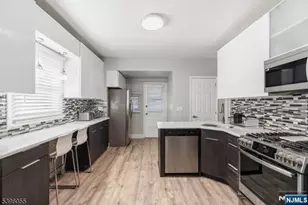 106 W Gibbons St, Linden, NJ 07036 - Photo 9