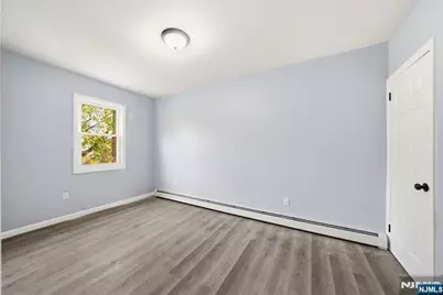 110 Montgomery Avenue, Irvington, NJ 07111 - Photo 7