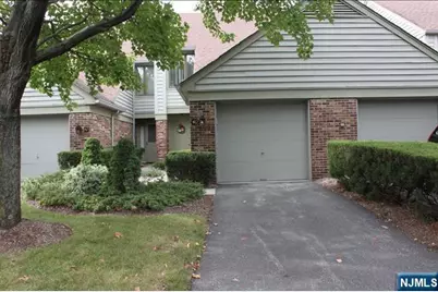 40 Meadowview Court, Leonia, NJ 07605 - Photo 1