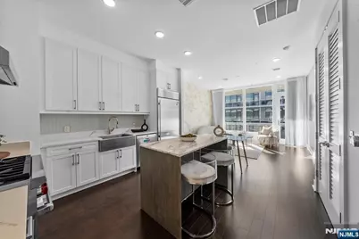 3 Somerset Lane 518 #518, Edgewater, NJ 07020 - Photo 9
