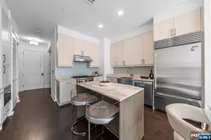 3 Somerset Ln 518, Edgewater, NJ 07020 - Photo 7