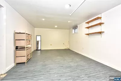 12-64 Burbank Street, Fair Lawn, NJ 07410 - Photo 25
