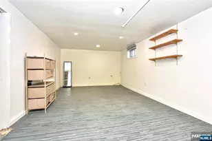 12-64 Burbank St, Fair Lawn, NJ 07410 - Photo 25