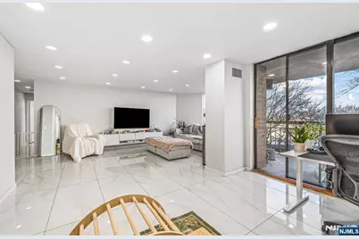 427 Harmon Cove Tower, Secaucus, NJ 07094 - Photo 11