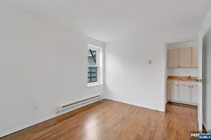 377 Park St, Hackensack, NJ 07601 - Photo 15