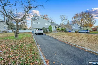 194 Delmar Avenue, Glen Rock, NJ 07452 - Photo 3