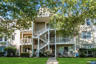 212 Larch Ln, Mahwah, NJ 07430 - Photo 1